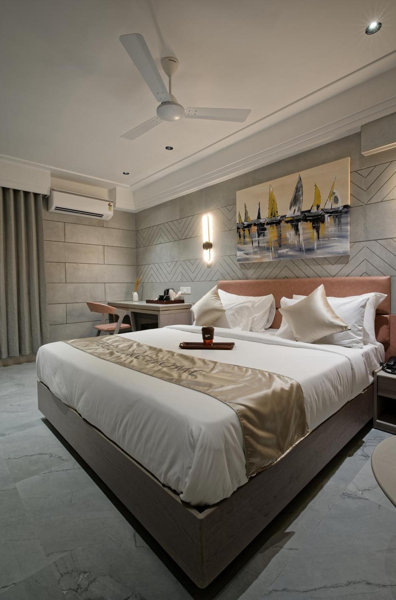 Hotel Golden Plaza Ahmadabad Zewnętrze zdjęcie