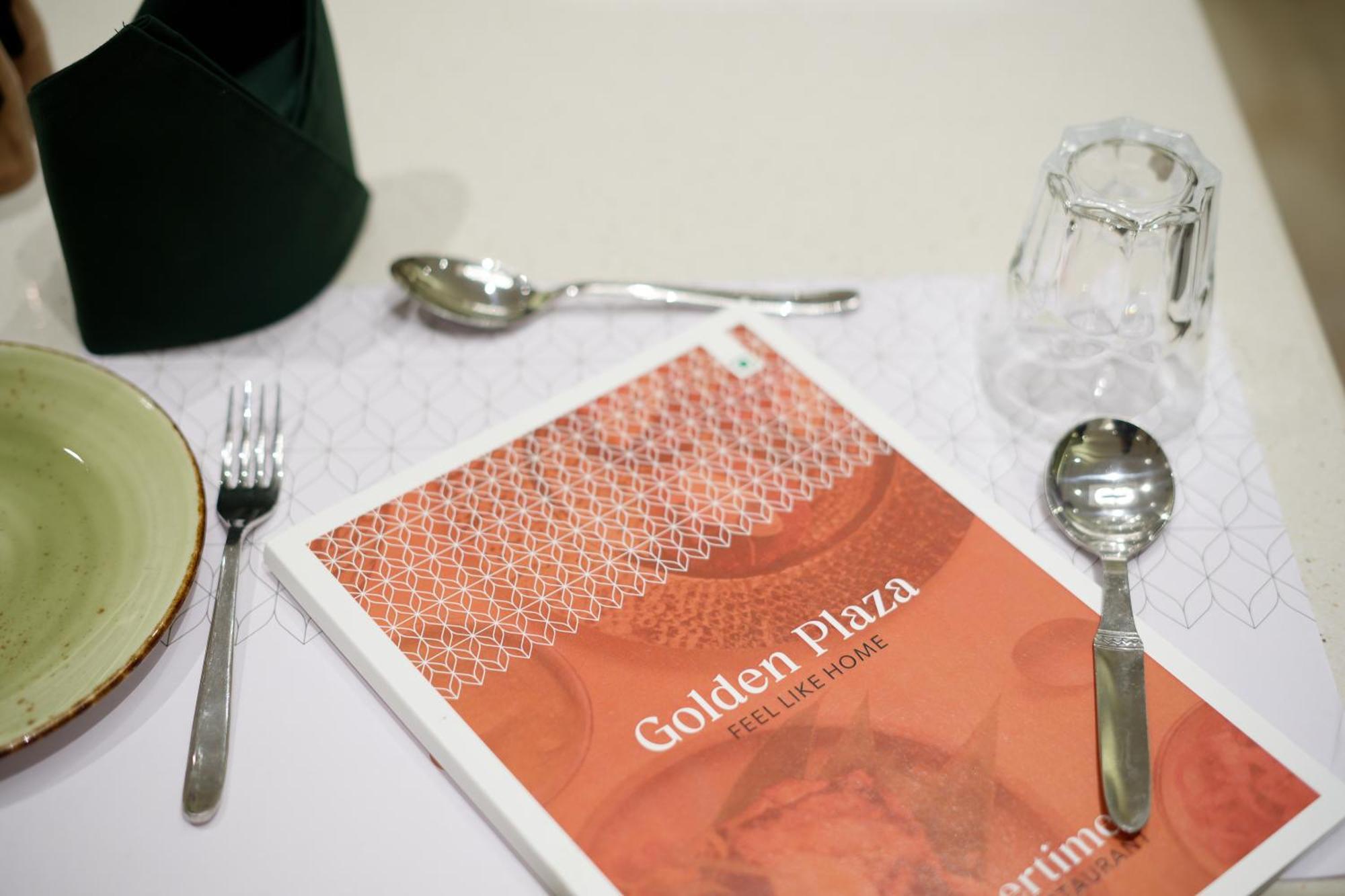 Hotel Golden Plaza Ahmadabad Zewnętrze zdjęcie