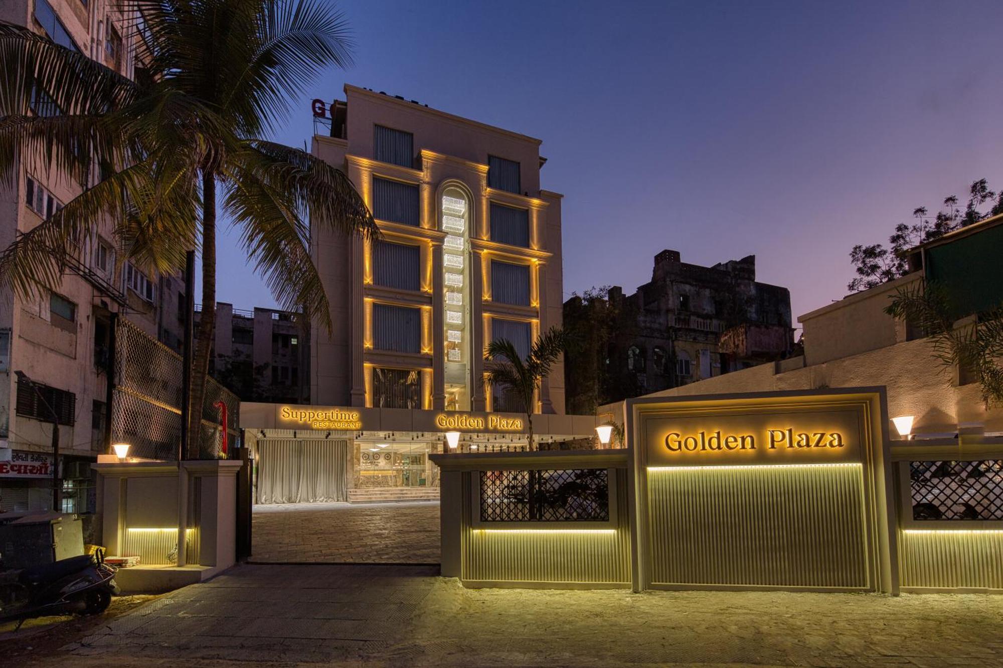 Hotel Golden Plaza Ahmadabad Zewnętrze zdjęcie