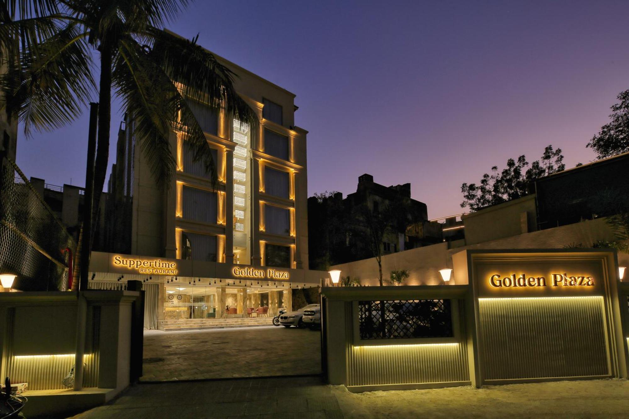 Hotel Golden Plaza Ahmadabad Zewnętrze zdjęcie